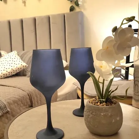 Luminous Apartman Mesokhórion