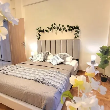 Luminous Mesokhórion